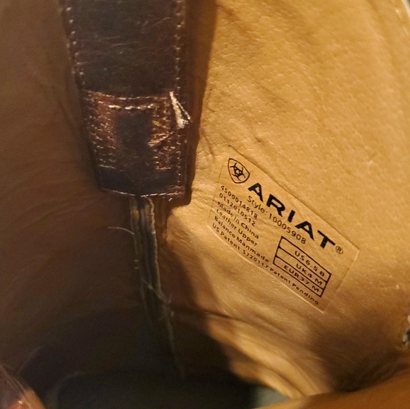 Lightly worn Ariat boots - Picture 3 of 3